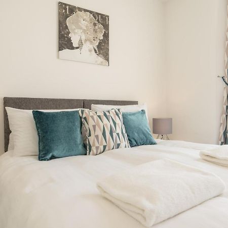 شقة Highfield House - 1 Bed-Sleeps 2-Tjs20Hh إلفراكومبْ المظهر الخارجي الصورة